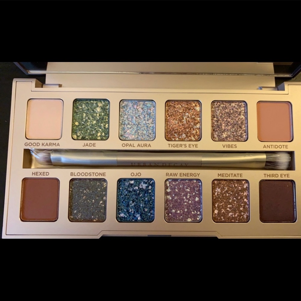 BNWT Urban Decay Stoned Vibes palette